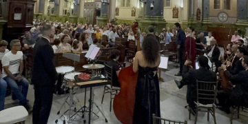 Tradicional Concerto de Natal emociona público na matriz