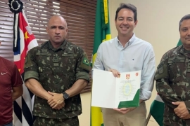 Prefeito Lucas Seren assume compromisso com o Tiro de Guerra e o Exército Brasileiro, recebe pedido de melhorias na...