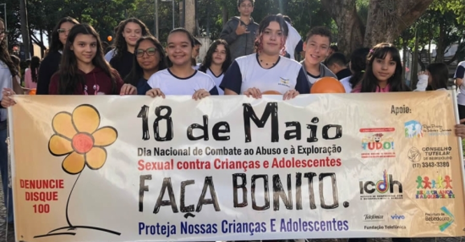 Passeata contra o abuso e à exploração sexual de crianças e adolescentes